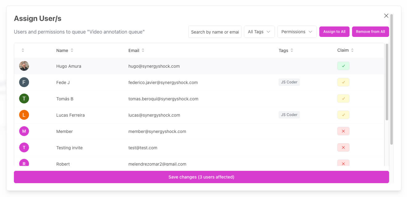 Save assing users changes